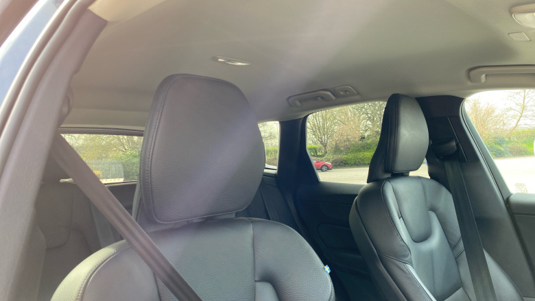 Volvo XC60 2.0 B5P Plus Dark 5dr AWD Geartronic Petrol Estate